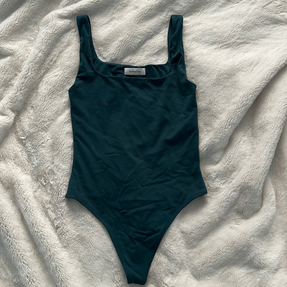 Babaton Contour Square Neck Bodysuit